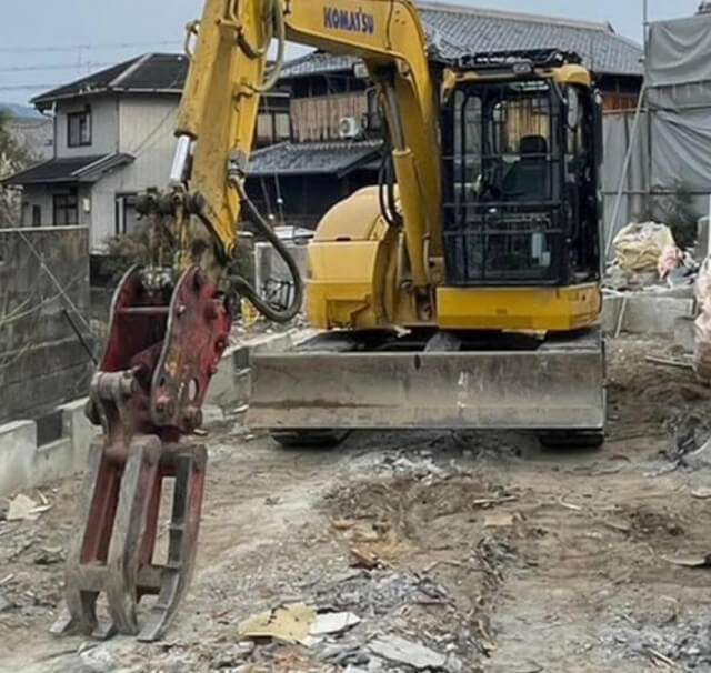 大阪府河内長野市木造及軽量鉄骨解体撤去工事