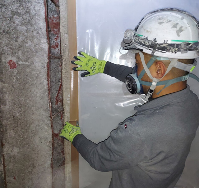 大阪市某ビルLV1吹付け石綿除去工事