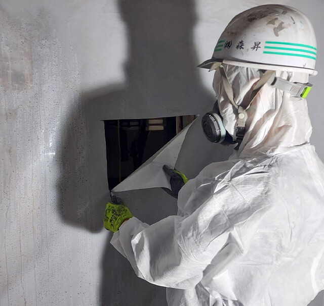 大阪市某ビルLV1吹付け石綿除去工事