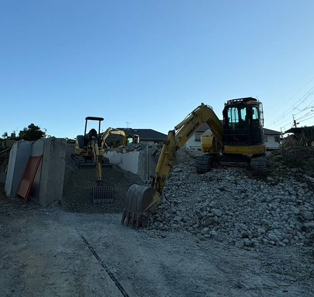 川西市(仮称)花屋敷１階RC造２階以降木造居宅解体工事及び480㎡森林植栽伐採工事敷地面積1000㎡:その他瓦礫類分別時にアミダス使用