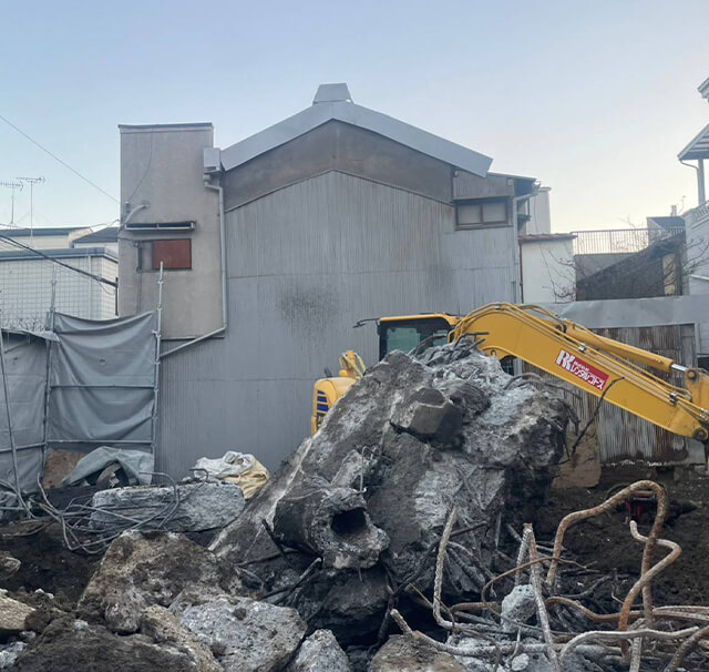 大阪市某区RC4階建ビル解体撤去工事