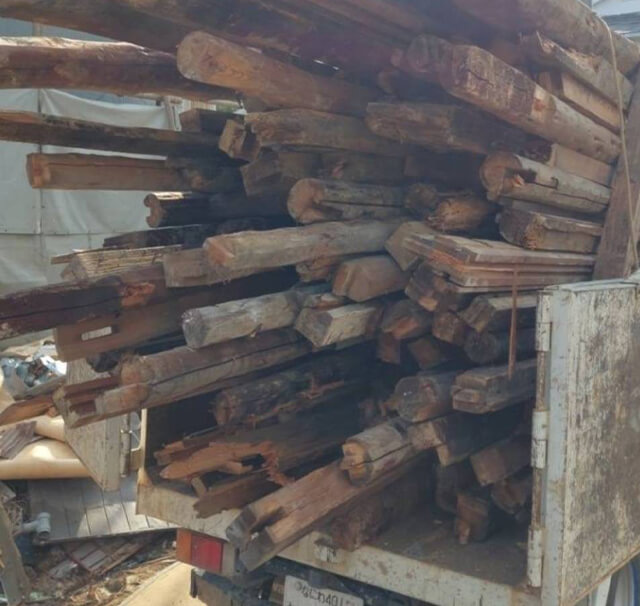 三重県伊賀198坪木造住宅解体撤去工事